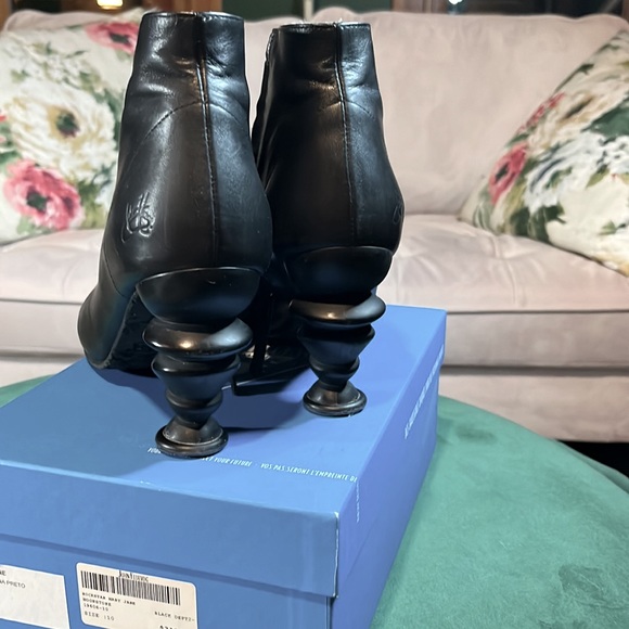 Black booties with head turning heels. John Fluevog size 9.5 butter soft leather - Picture 3 of 8